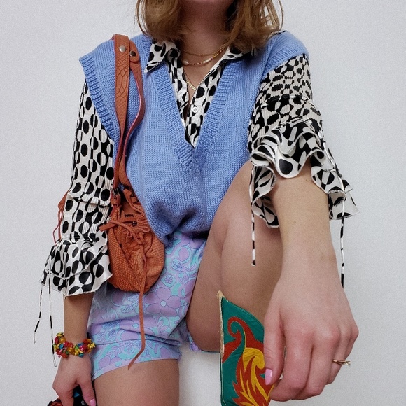 Vintage pleated blouse black white abstract ruffles 3/4 sleeve button down - Picture 8 of 8